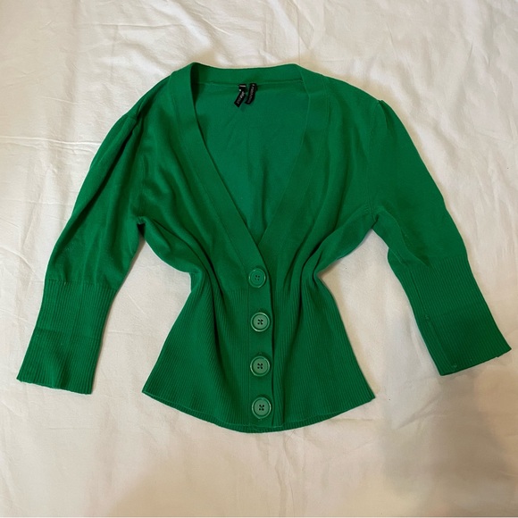 green 3/4 sleeve button down cardigan - Picture 1 of 6